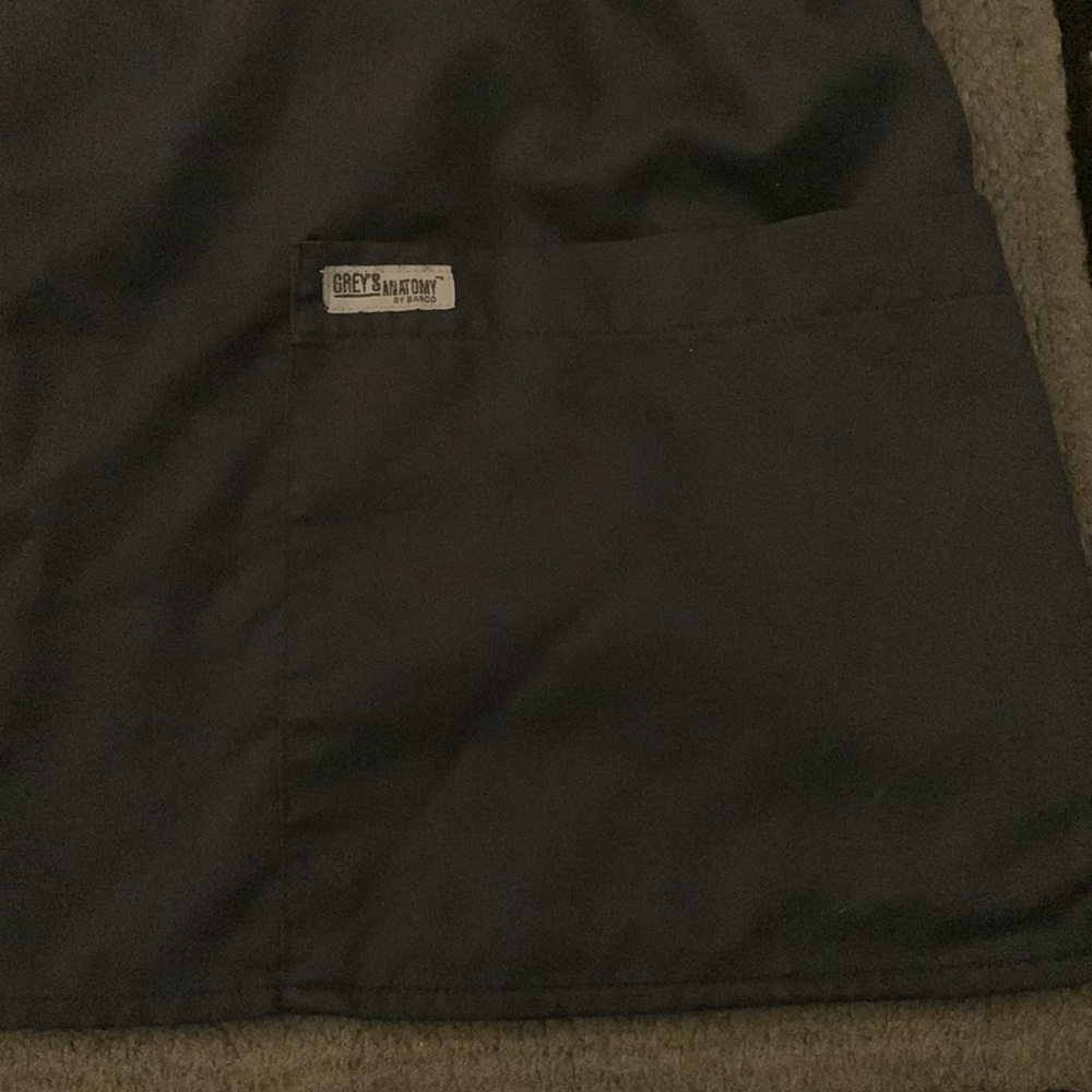 Scrub top - Picture 2 of 3
